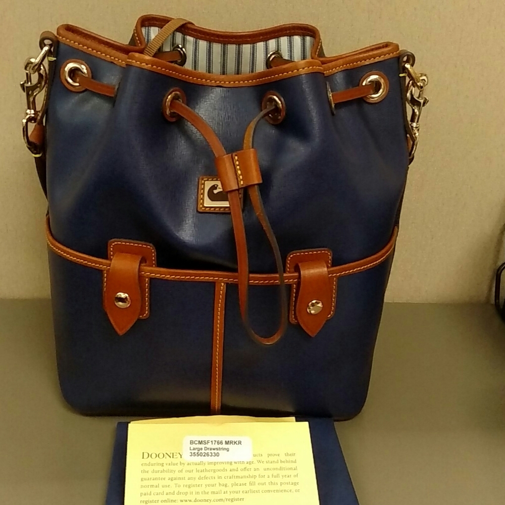Dooney & Bourke